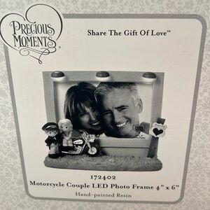 Brand new LED  Photo  frame in original box